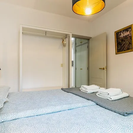 Ruta De La Sierra Apartment *